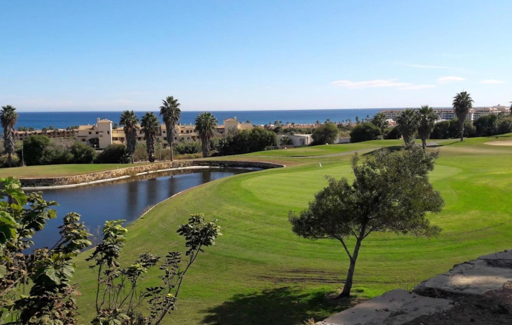 Lovely Aldea Beach Apartment Манилва Экстерьер фото